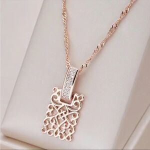 C#39- ⭐️ New Retro Style Layering Necklace